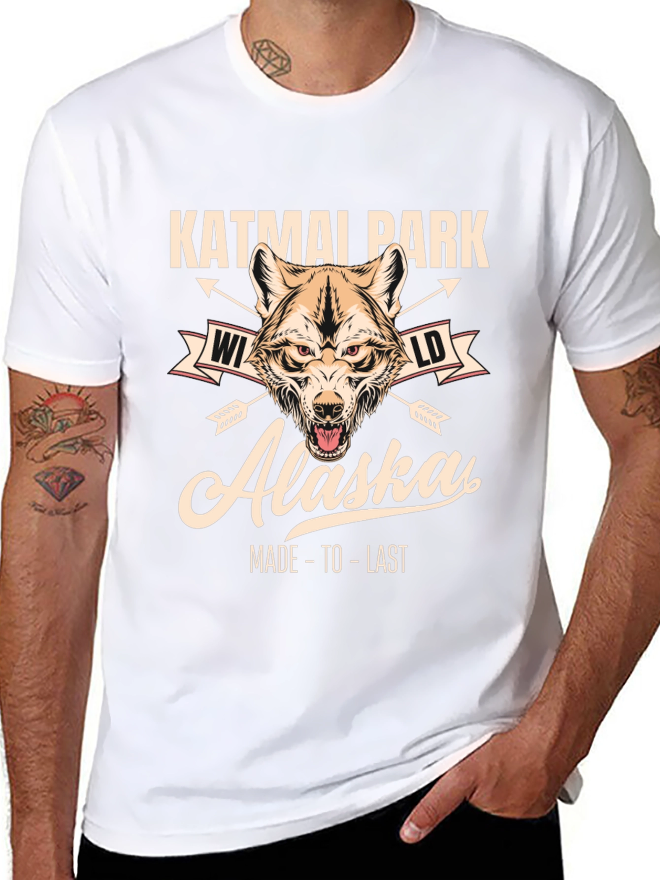 Katmai Park Alaska Wolf Graphic T-Shirt