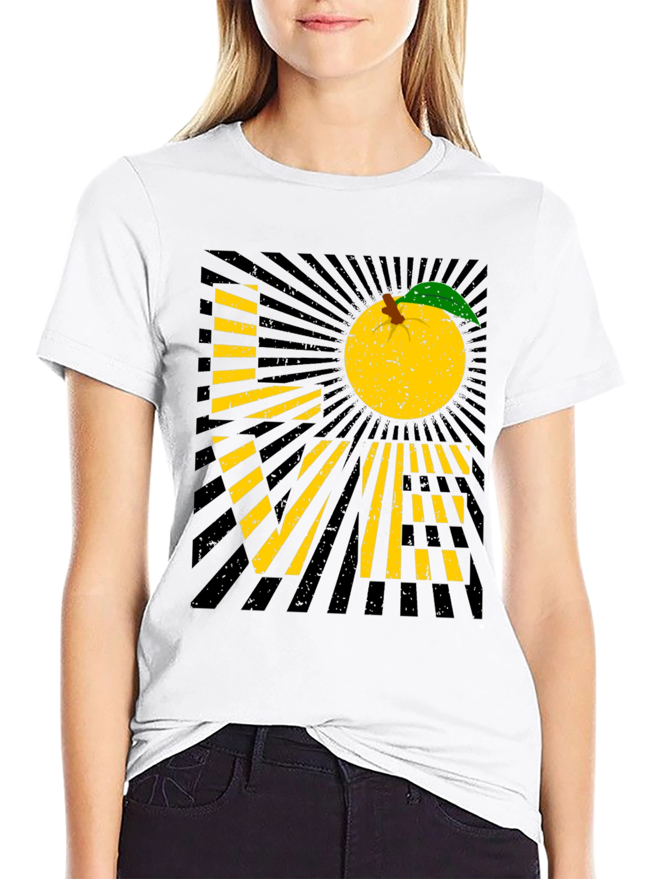 Peach Love Graphic T-Shirt - Stylish Fruit Tee