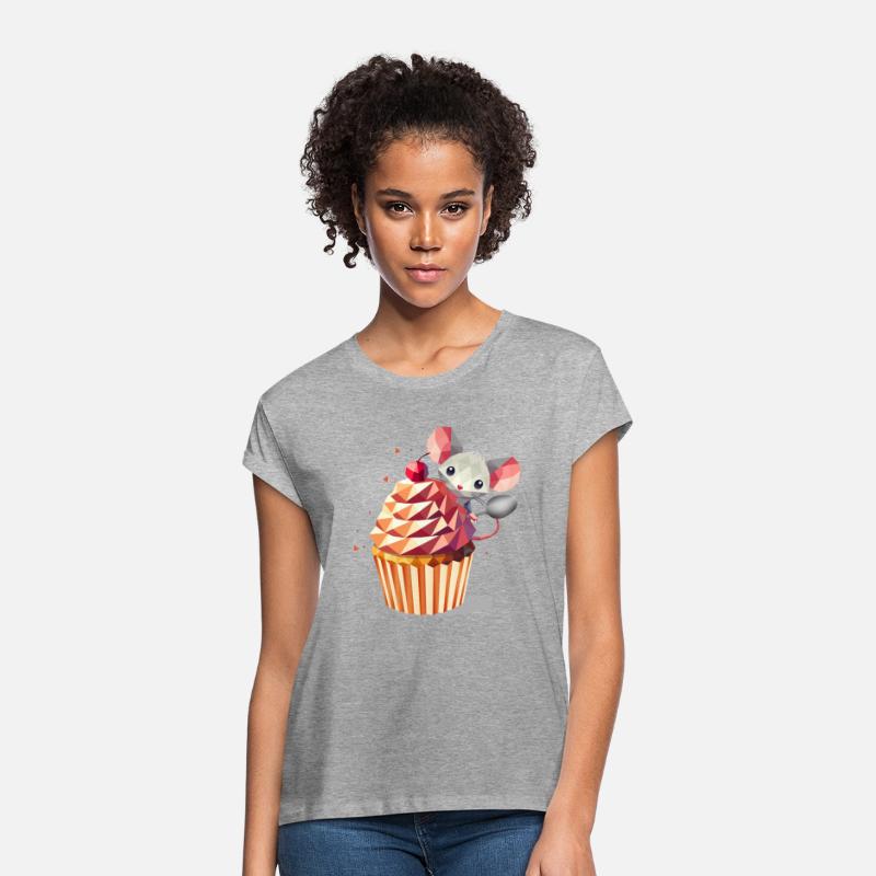 Cute Mouse with Cupcake