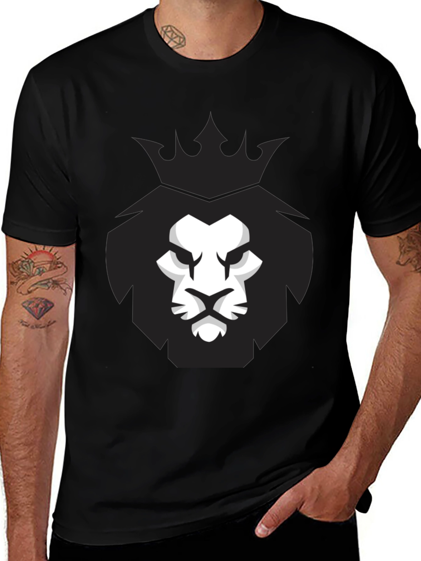 Lion King Graphic Tee - Black Crew Neck T-Shirt