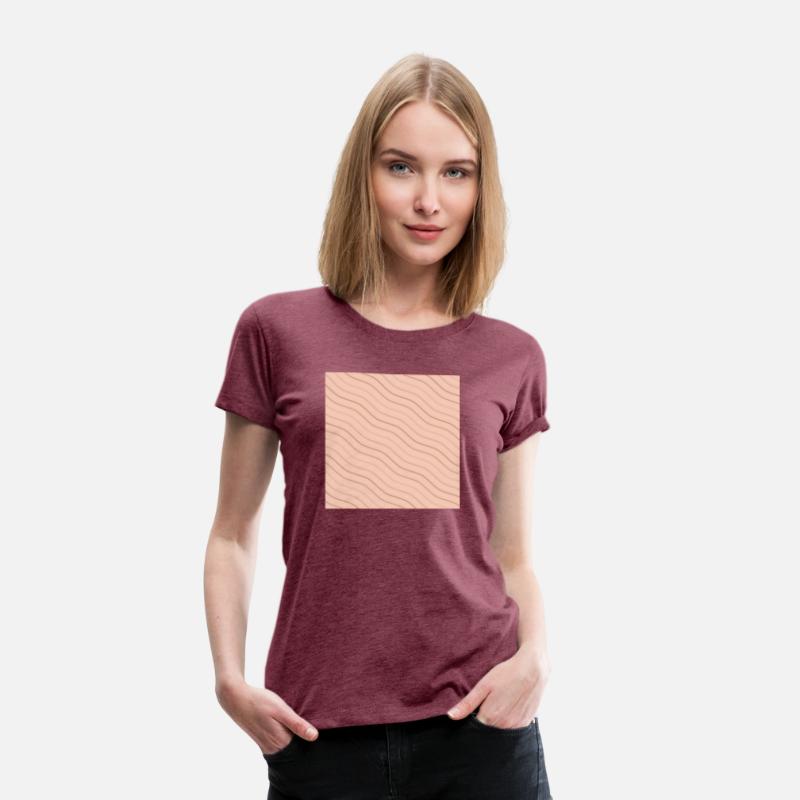 Peach and Brown Wavy Line Pattern Design