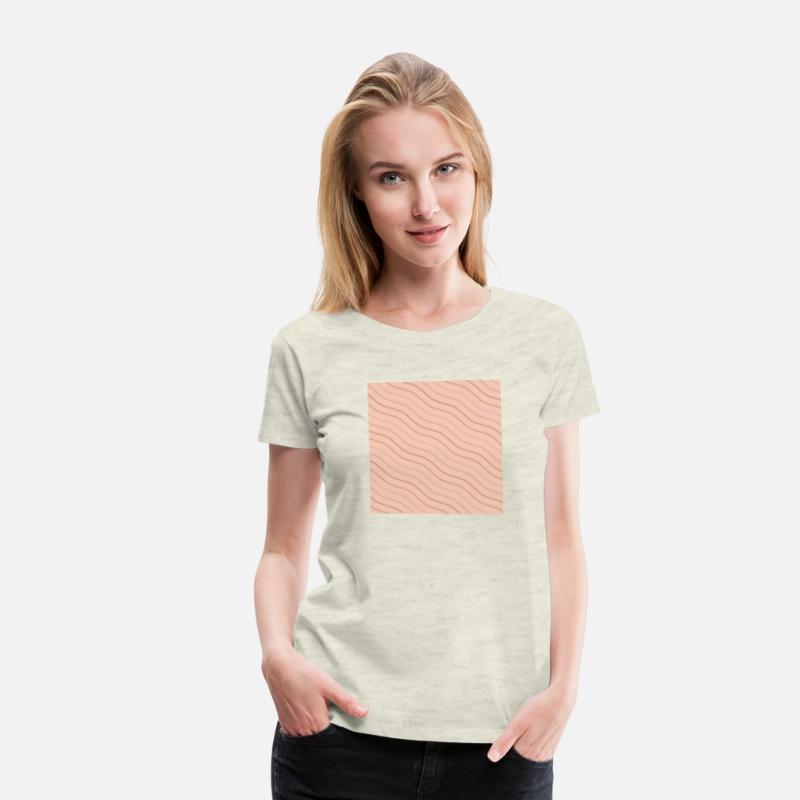 Peach and Brown Wavy Line Pattern Design