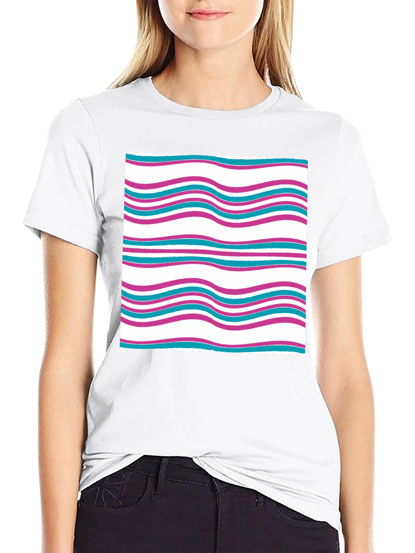 Wavy Line Pattern Tee - Casual Comfort